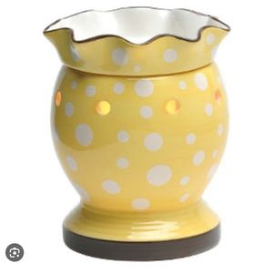 Dotty Scentsy warmer